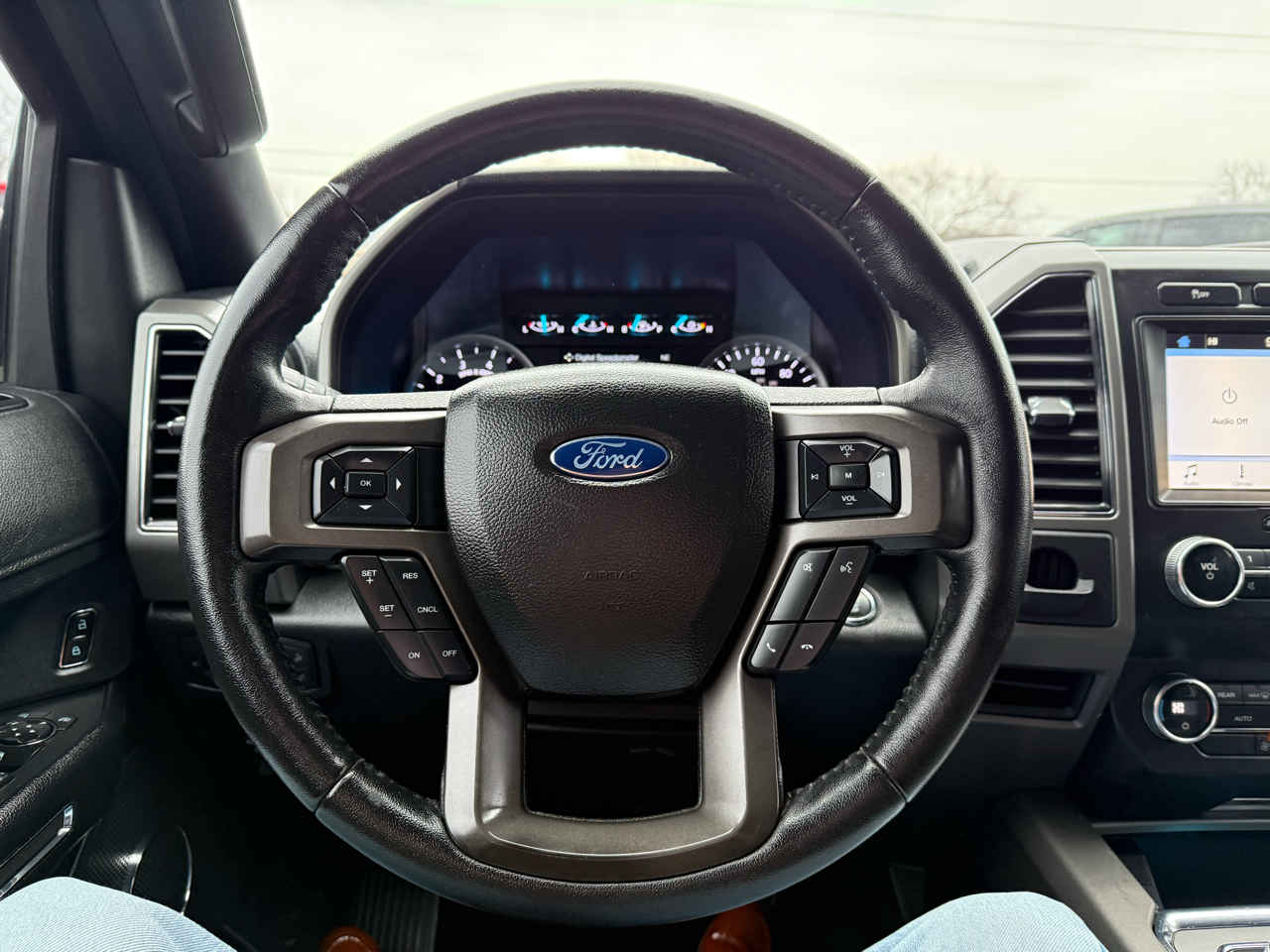 Ford Expedition XLT 2WD 2019