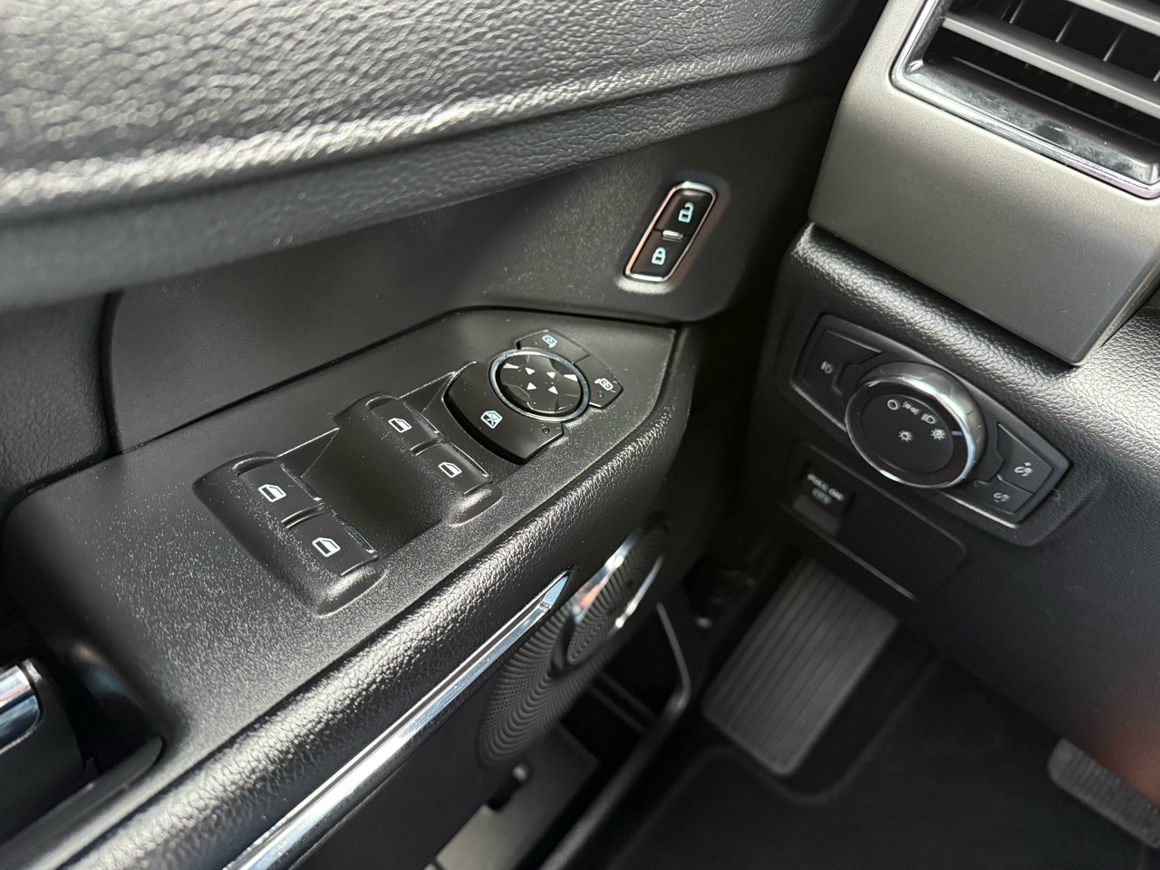 Ford Expedition XLT 2WD 2019