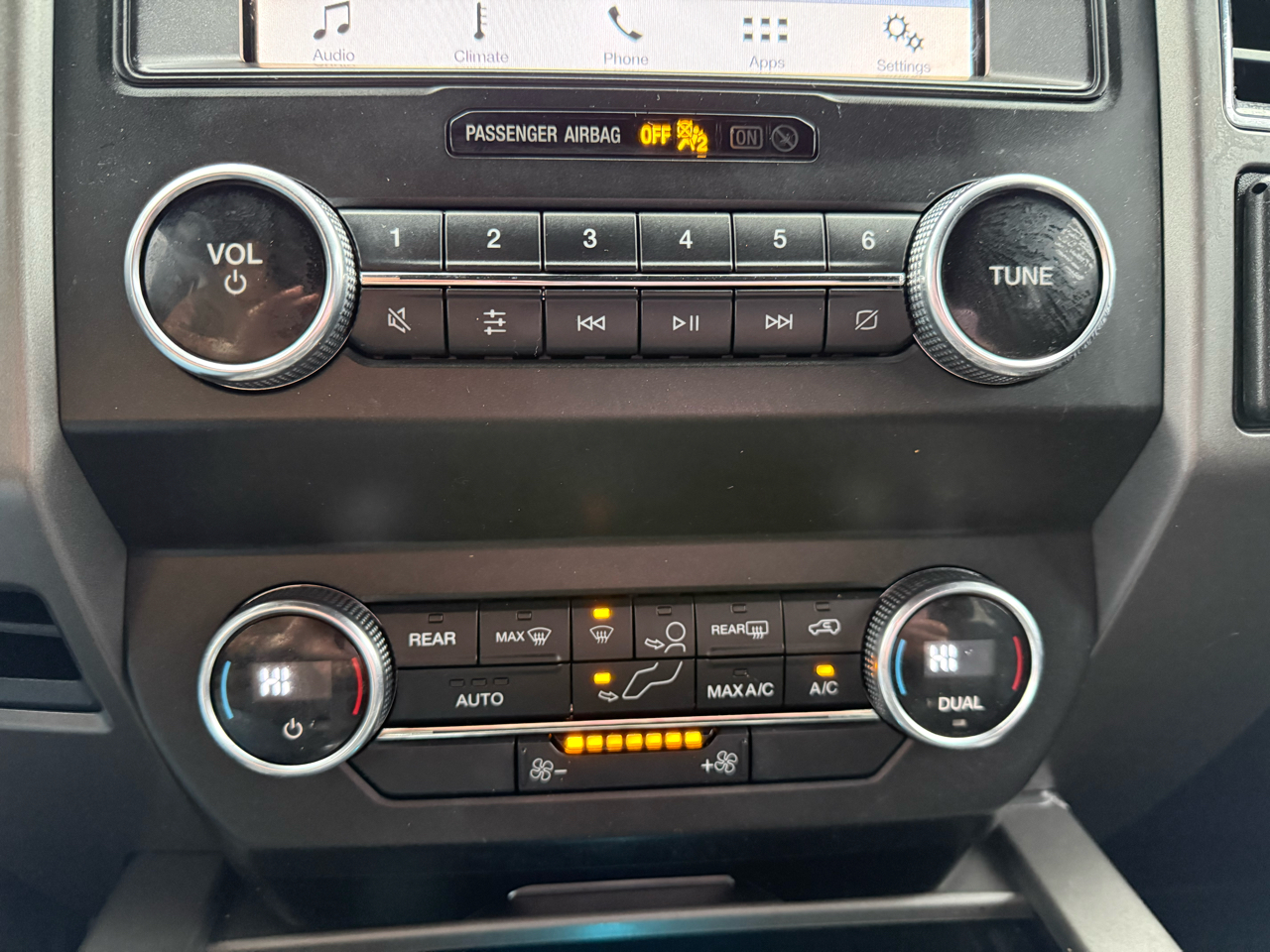 Ford Expedition XLT 2WD 2019