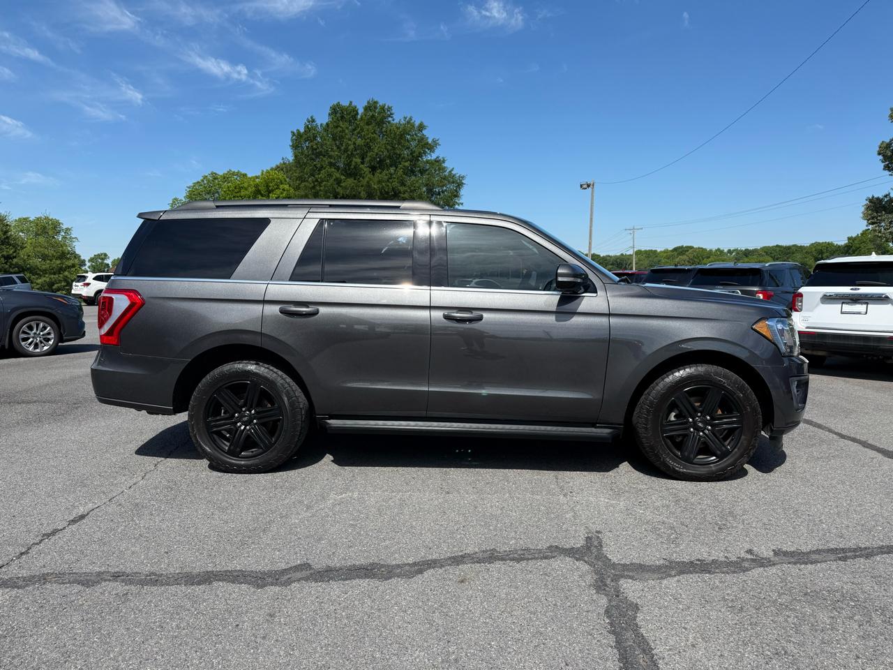 Ford Expedition XLT 2WD 2019