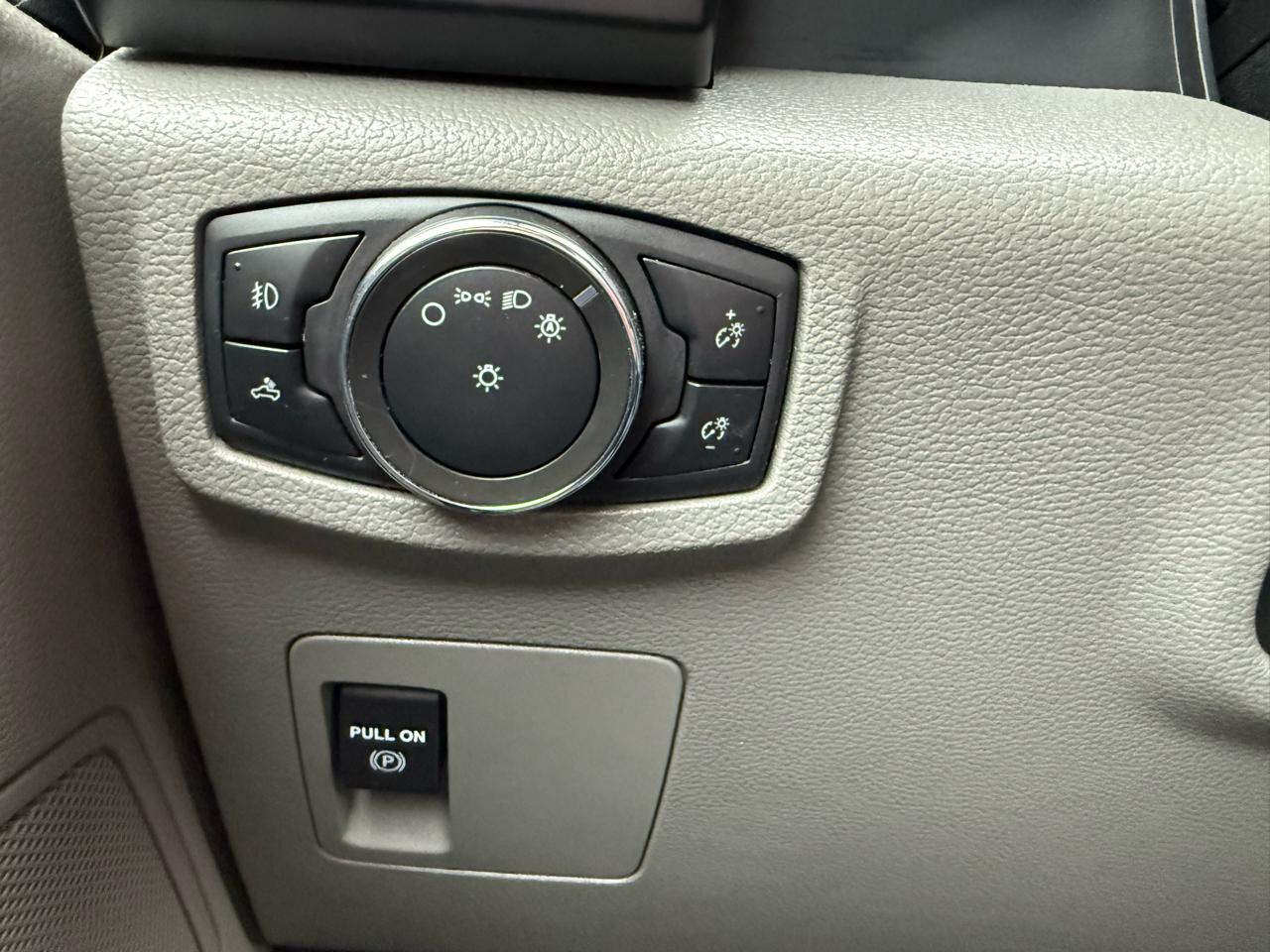 Ford F-150 XLT SuperCrew 4WD 2020