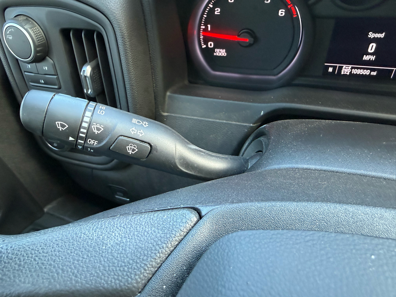 Chevrolet Silverado 2500HD Work Truck Crew Cab 4WD 2022