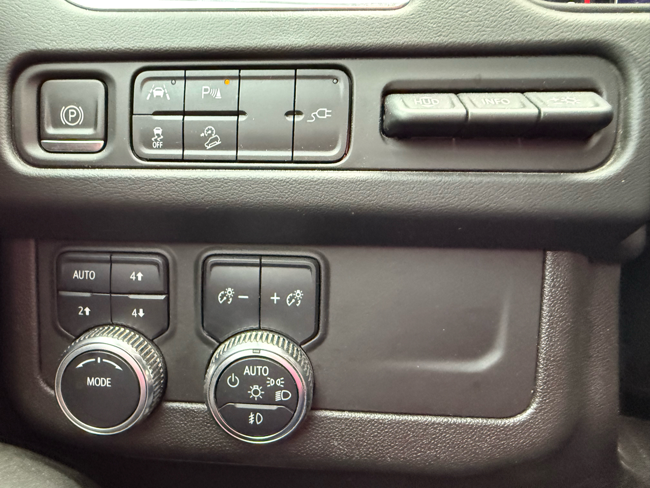 GMC Yukon XL AT4 2021