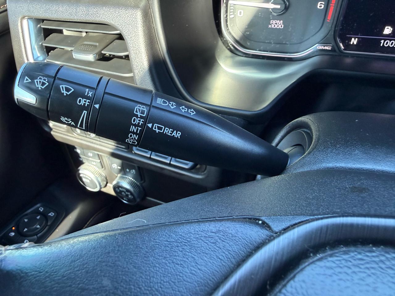 GMC Yukon XL AT4 2021