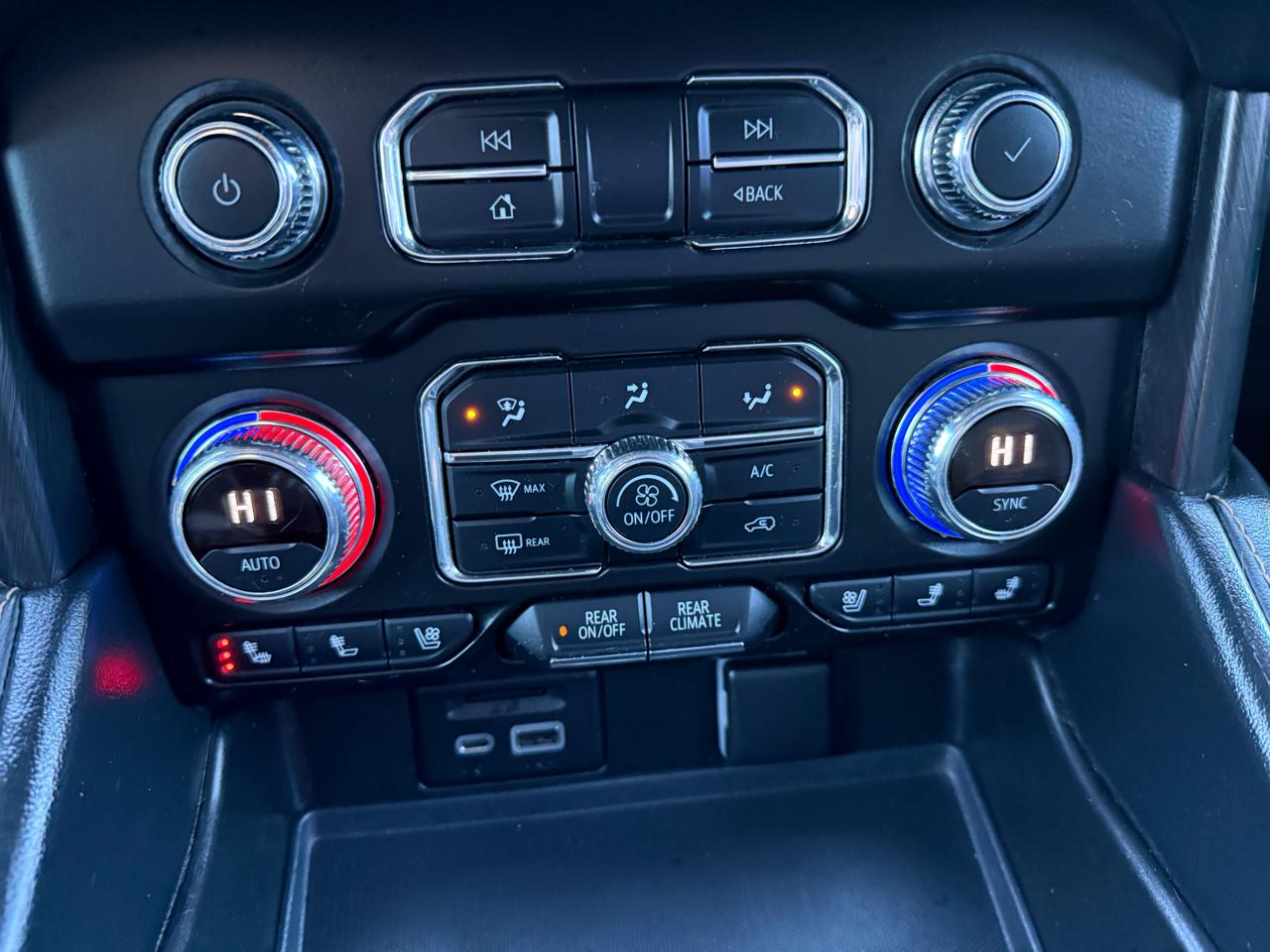 GMC Yukon XL AT4 2021