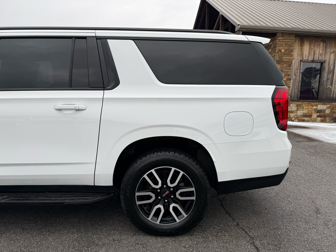 GMC Yukon XL AT4 2021