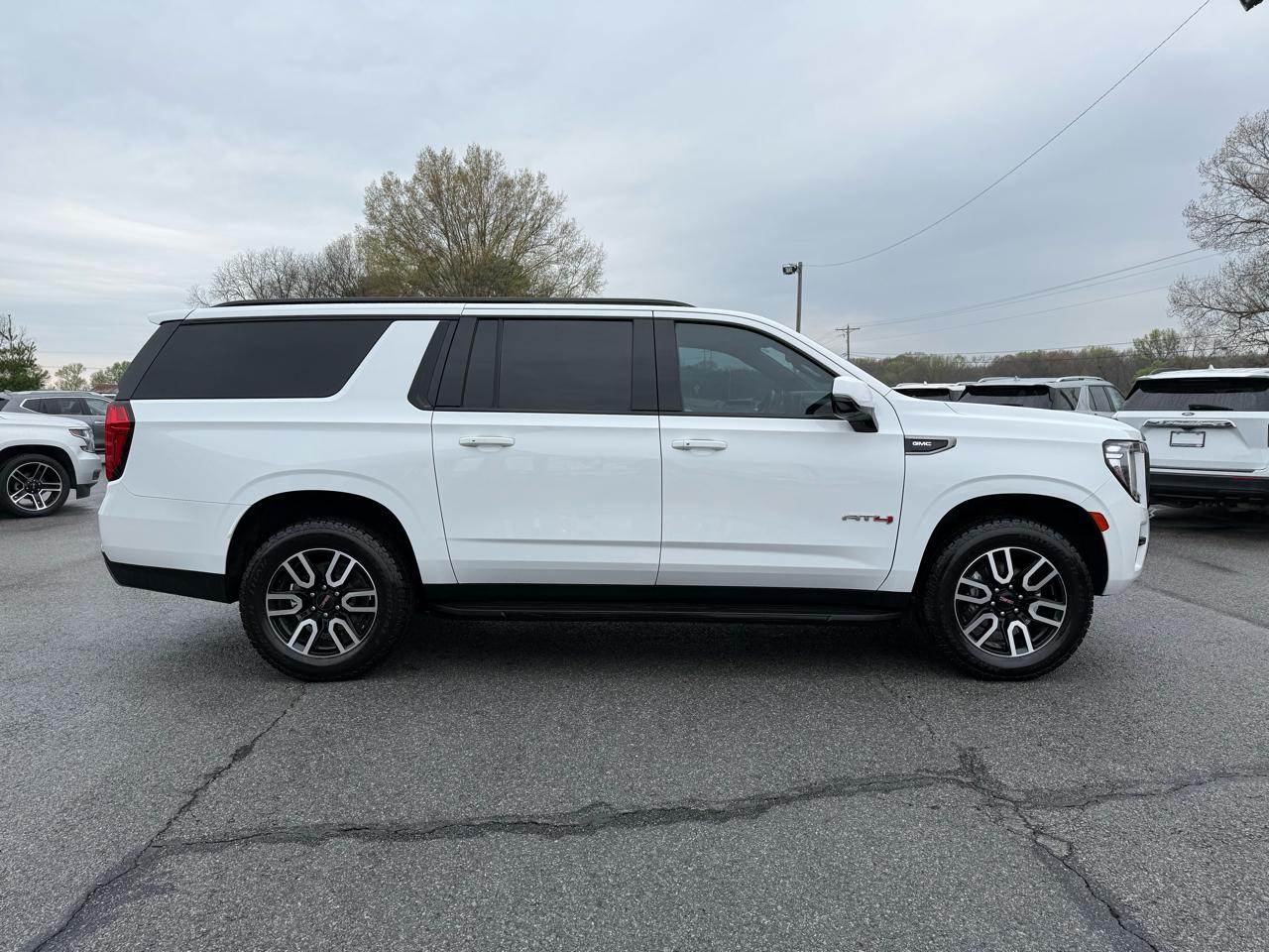 GMC Yukon XL AT4 2021