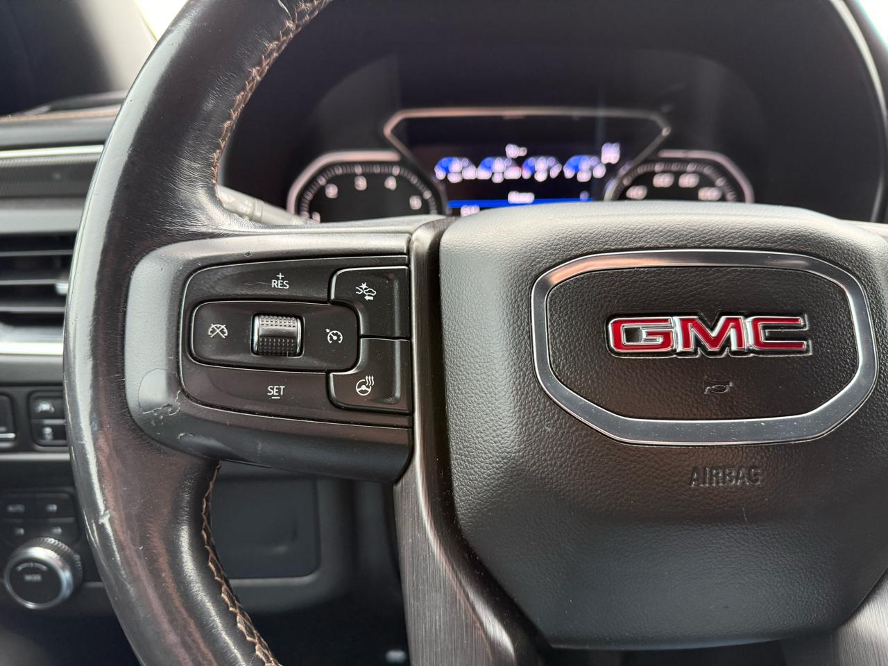 GMC Yukon XL AT4 2021