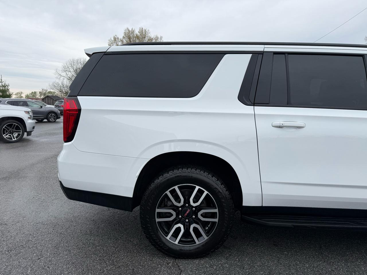 GMC Yukon XL AT4 2021