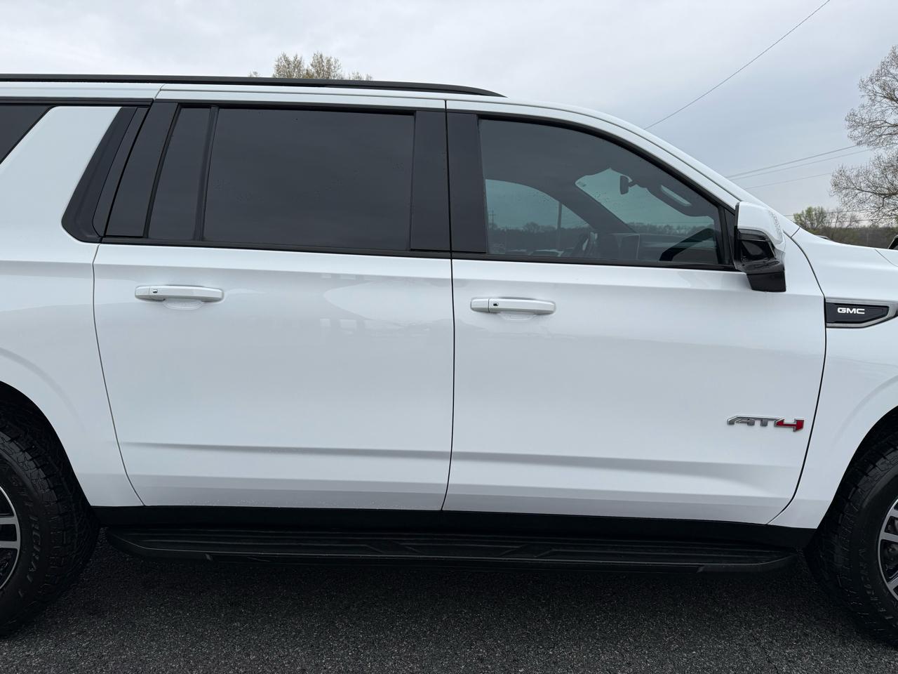 GMC Yukon XL AT4 2021