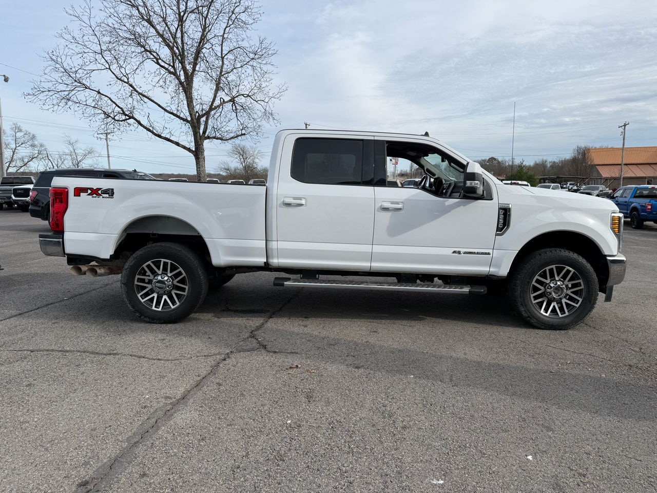 Ford F-250 SD Lariat Crew Cab 4WD 2019