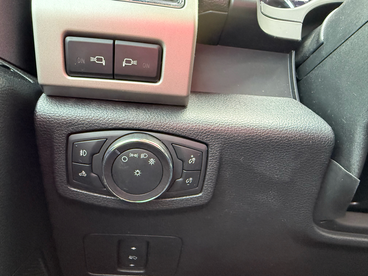 Ford F-250 SD Lariat Crew Cab 4WD 2019