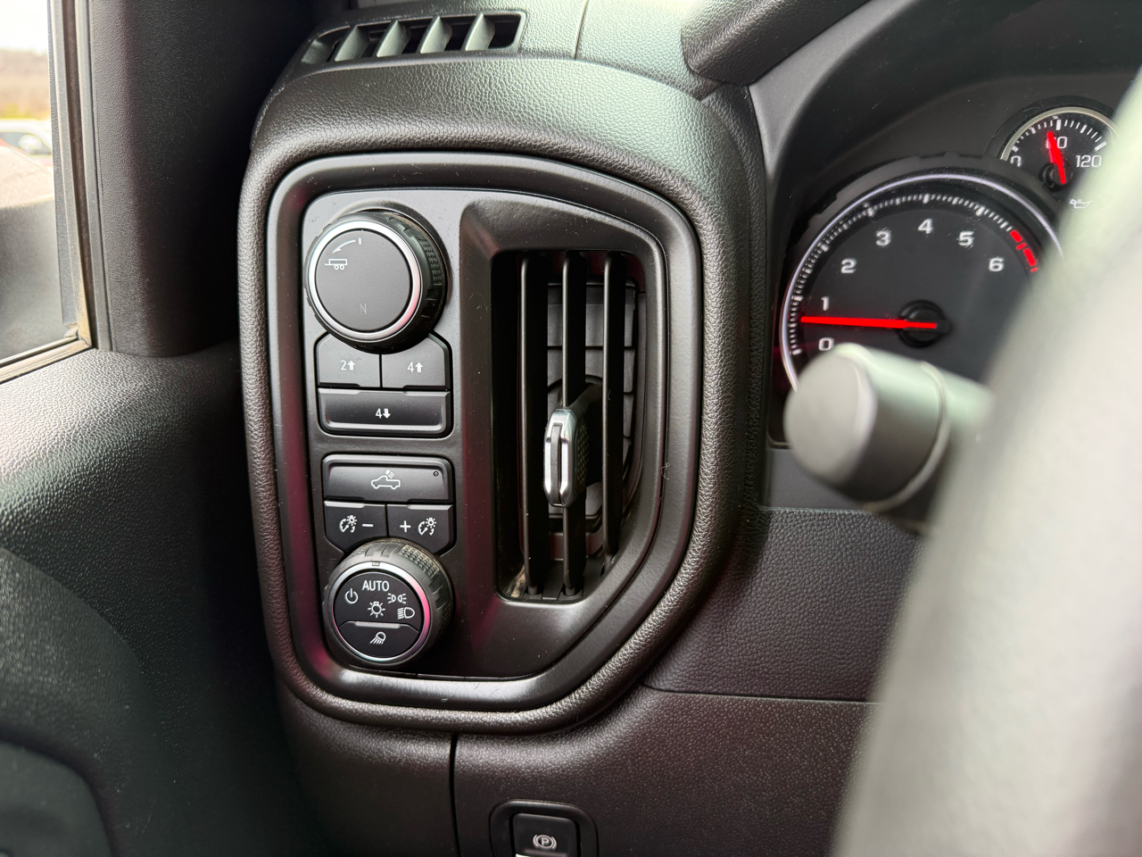 Chevrolet Silverado 2500HD Custom Crew Cab Long Box 4WD 2022