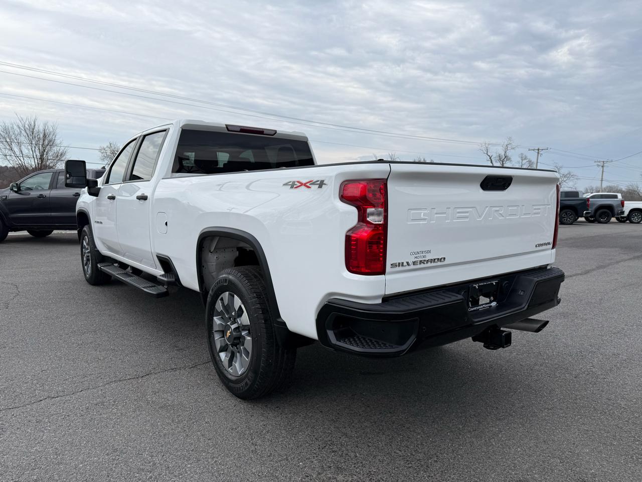 Chevrolet Silverado 2500HD Custom Crew Cab Long Box 4WD 2022