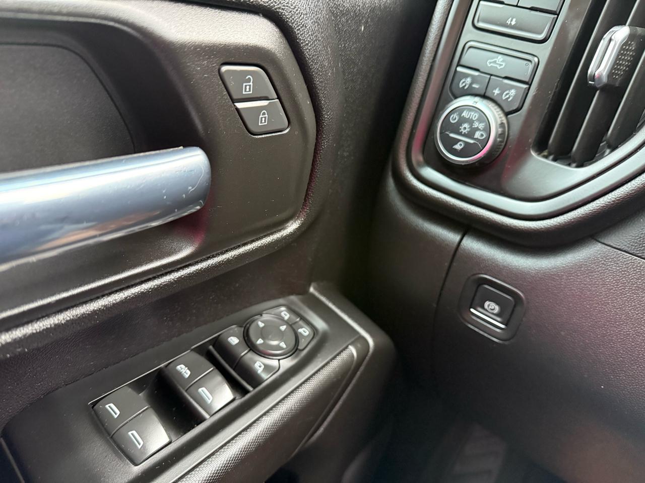 Chevrolet Silverado 2500HD Custom Crew Cab Long Box 4WD 2022