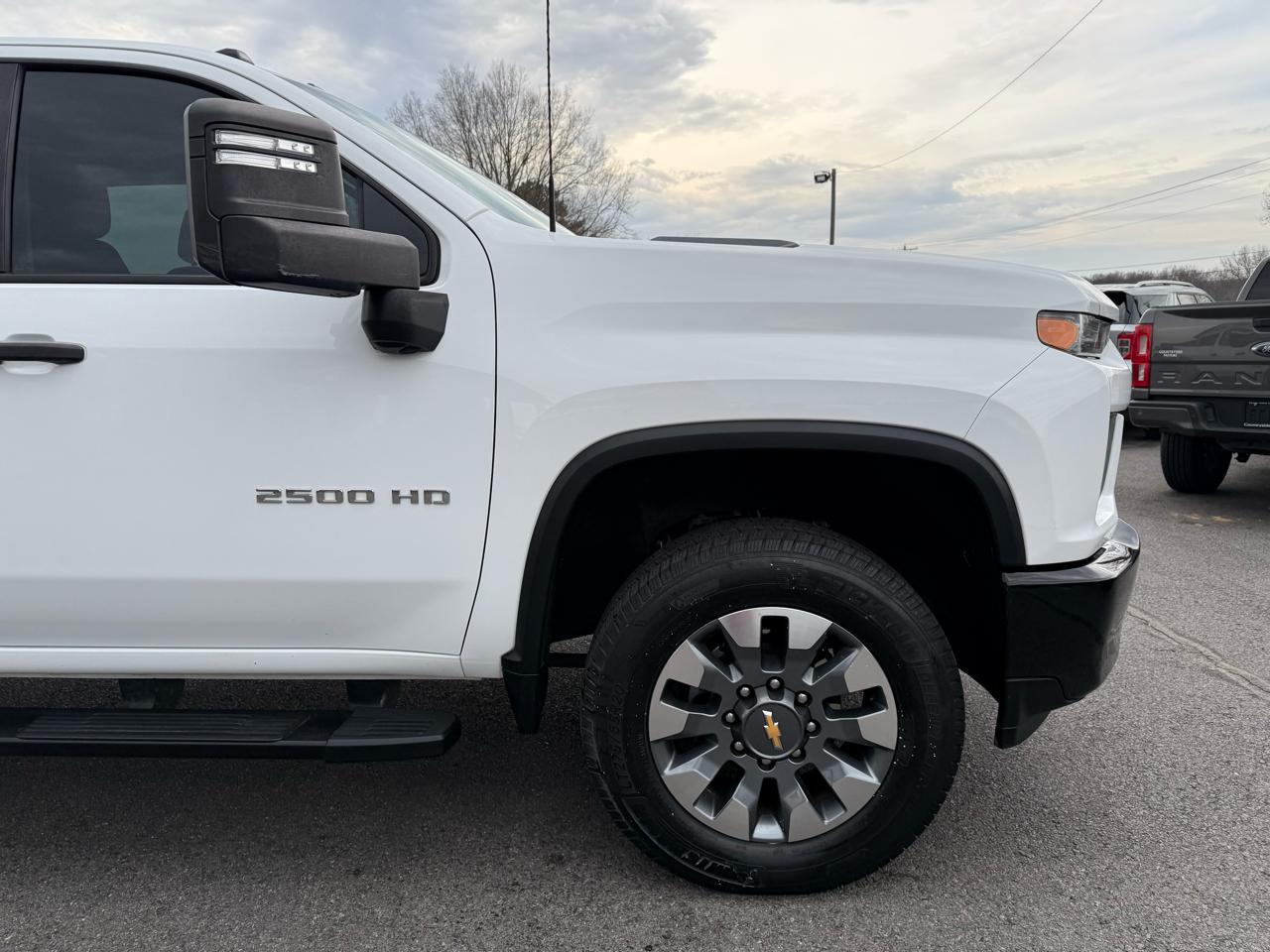 Chevrolet Silverado 2500HD Custom Crew Cab Long Box 4WD 2022