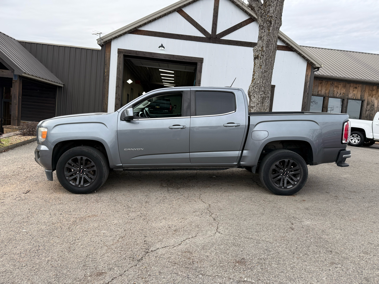 GMC Canyon SLE Crew Cab 2WD 2020