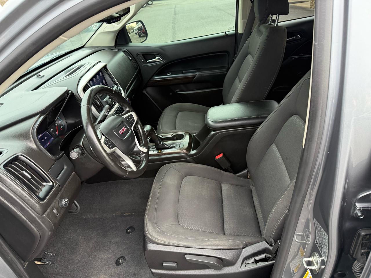 GMC Canyon SLE Crew Cab 2WD 2020