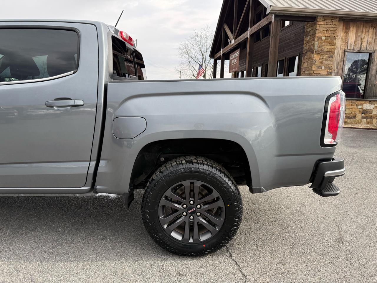 GMC Canyon SLE Crew Cab 2WD 2020