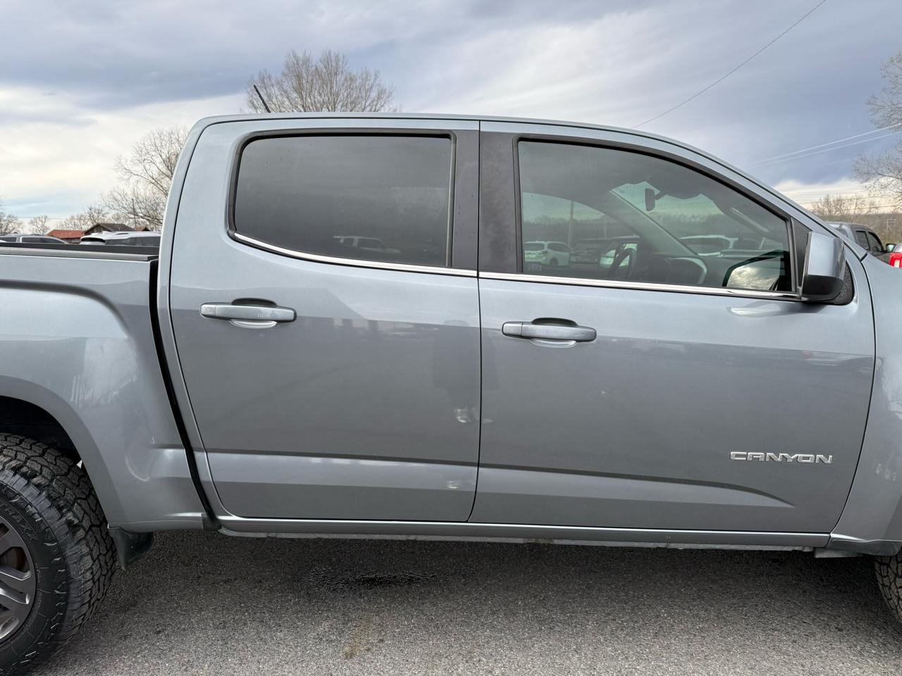 GMC Canyon SLE Crew Cab 2WD 2020