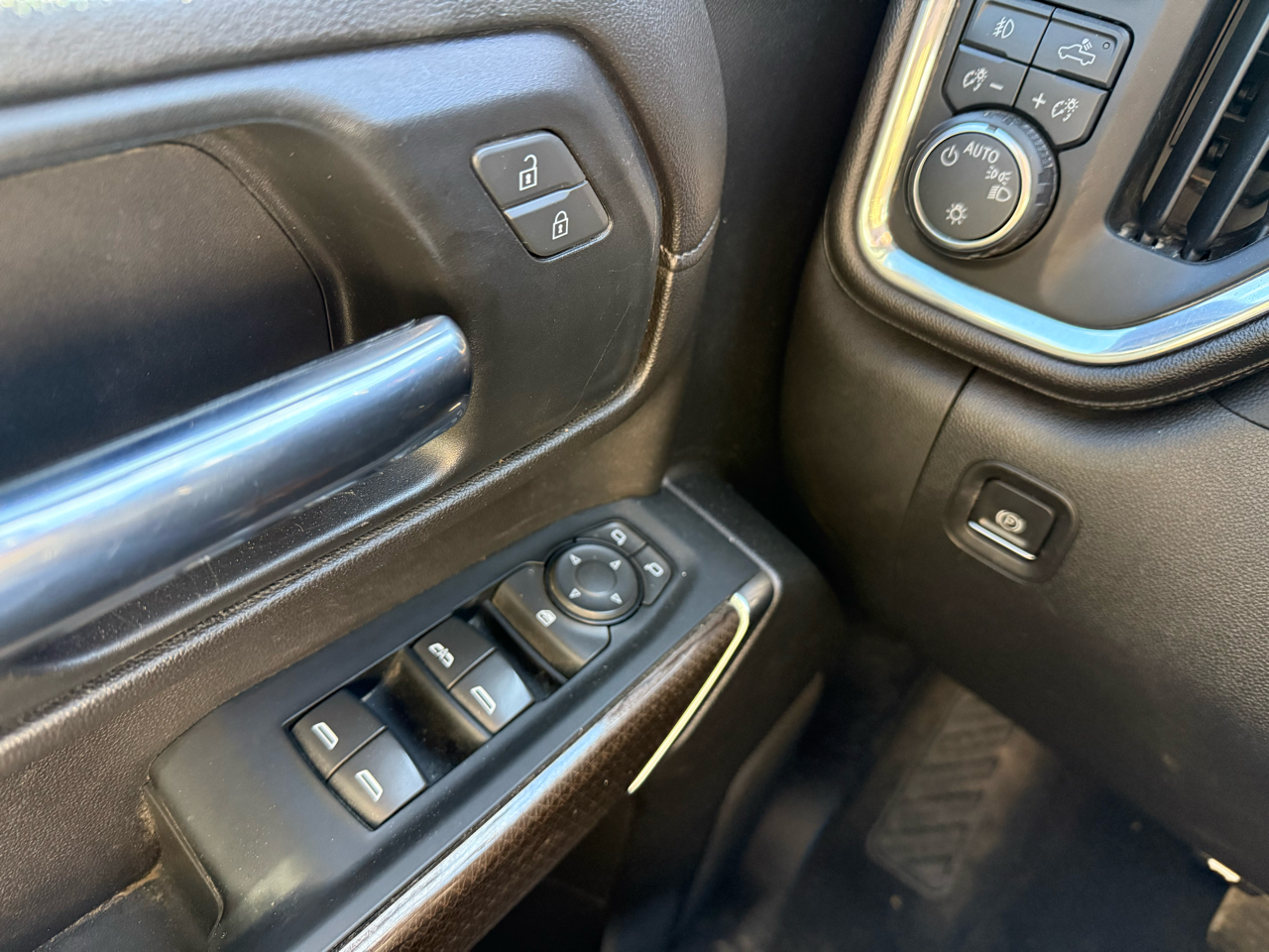 Chevrolet Silverado 2500HD LT Crew Cab 4WD 2023