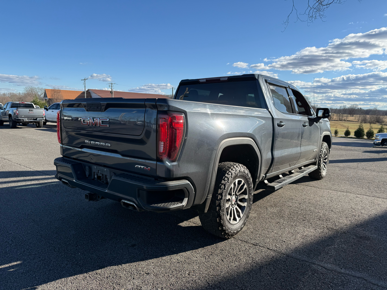 GMC Sierra 1500 AT4 Crew Cab 4WD 2021