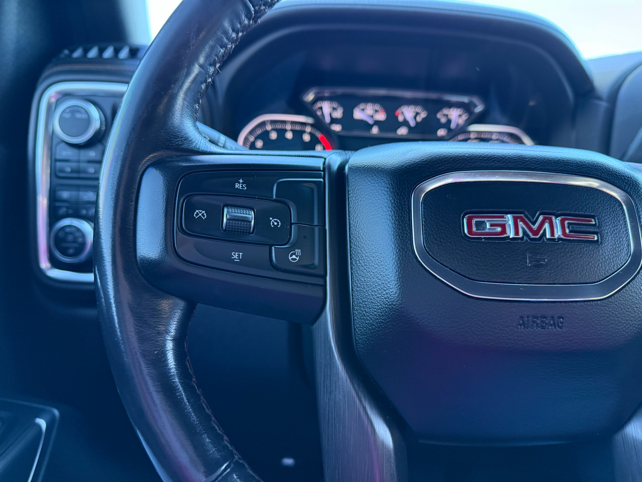 GMC Sierra 1500 AT4 Crew Cab 4WD 2021