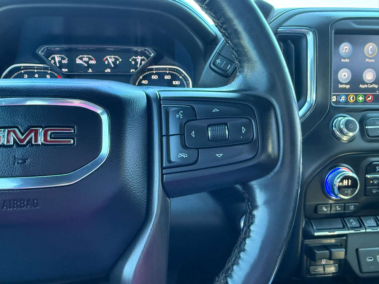 GMC Sierra 1500 AT4 Crew Cab 4WD 2021