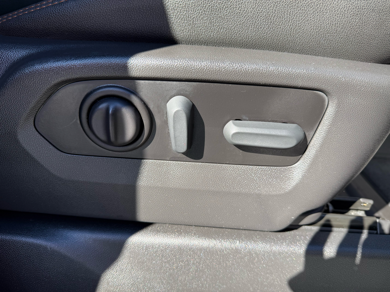 GMC Sierra 1500 AT4 Crew Cab 4WD 2021