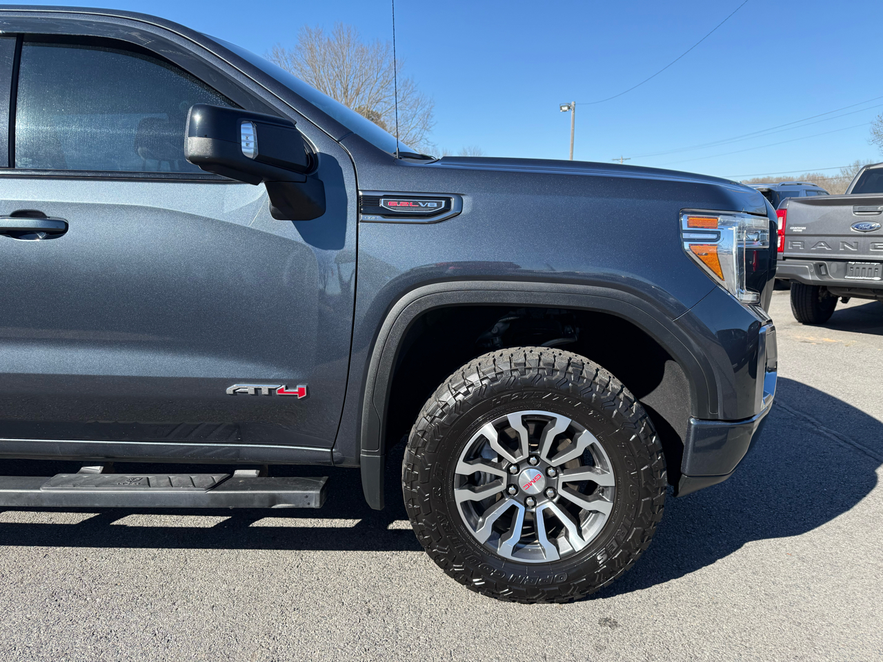 GMC Sierra 1500 AT4 Crew Cab 4WD 2021