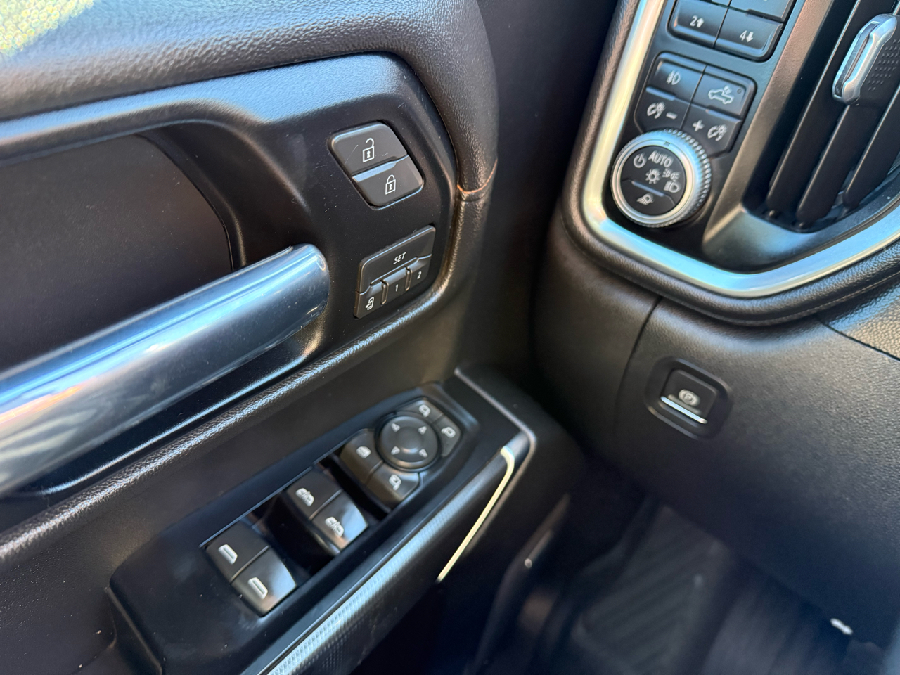 GMC Sierra 1500 AT4 Double Cab 4WD 2019