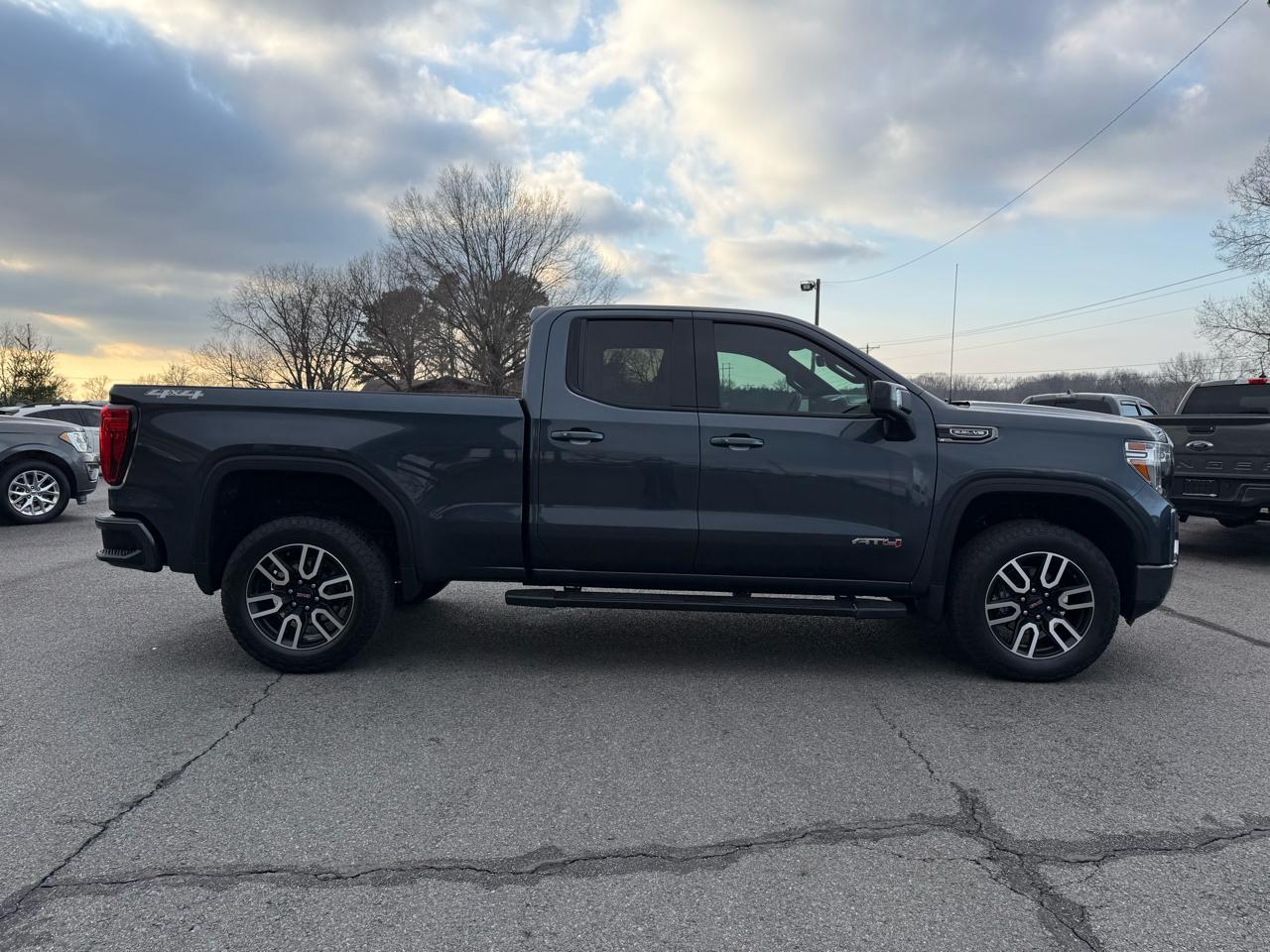 GMC Sierra 1500 AT4 Double Cab 4WD 2019