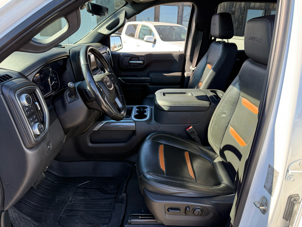 GMC Sierra 1500 AT4 Crew Cab 4WD 2019