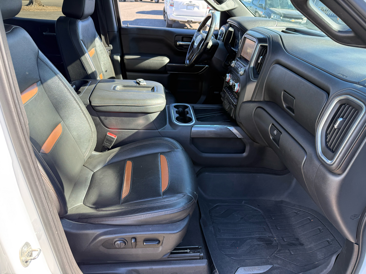 GMC Sierra 1500 AT4 Crew Cab 4WD 2019