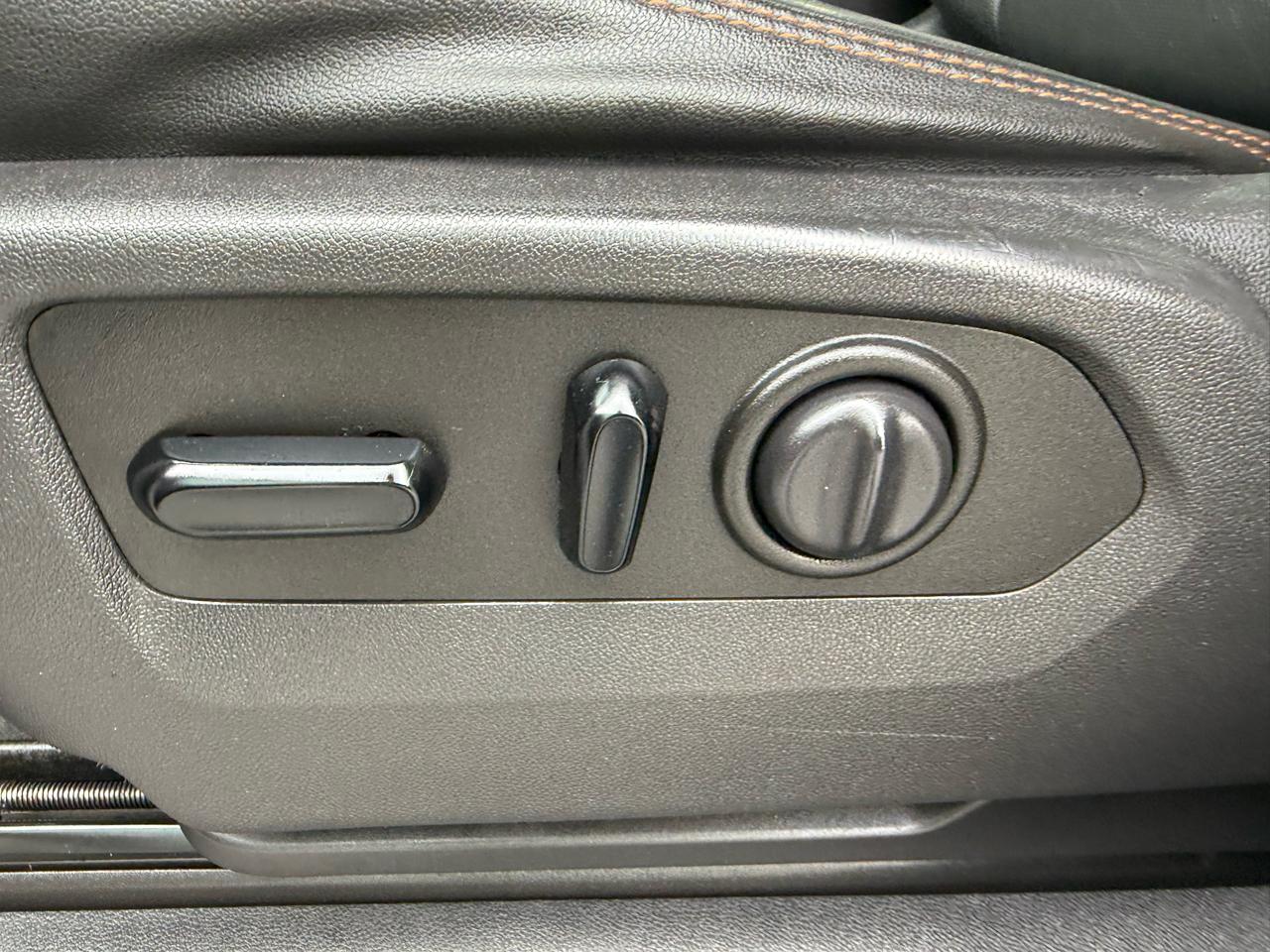 GMC Sierra 1500 AT4 Crew Cab 4WD 2019