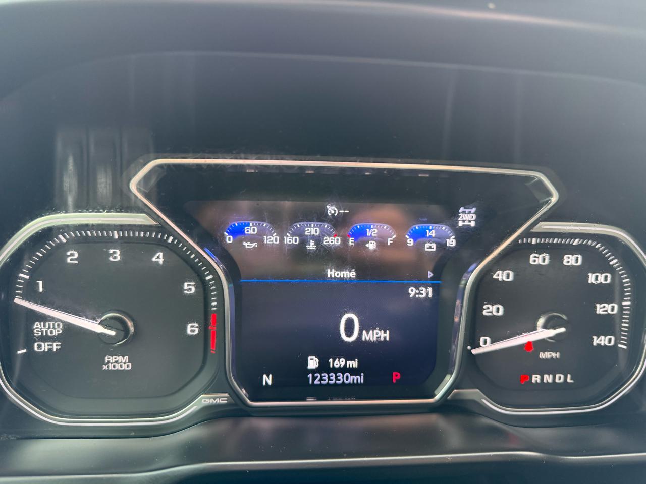 GMC Sierra 1500 AT4 Crew Cab 4WD 2019