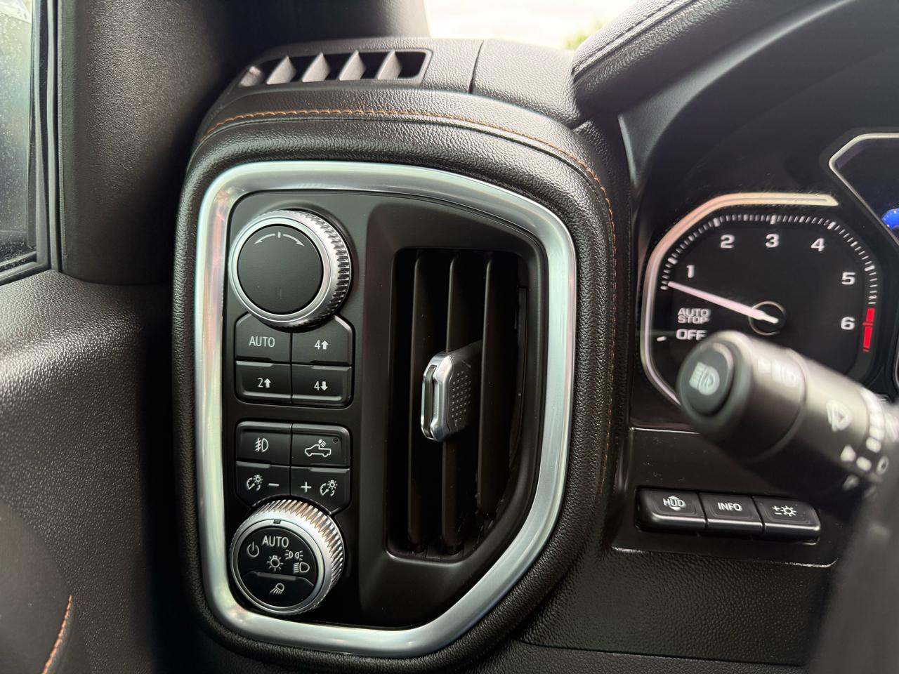 GMC Sierra 1500 AT4 Crew Cab 4WD 2019