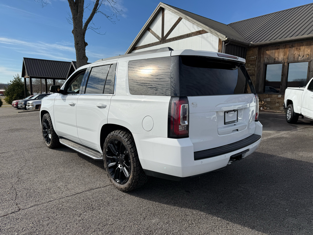 GMC Yukon SLT 4WD 2017