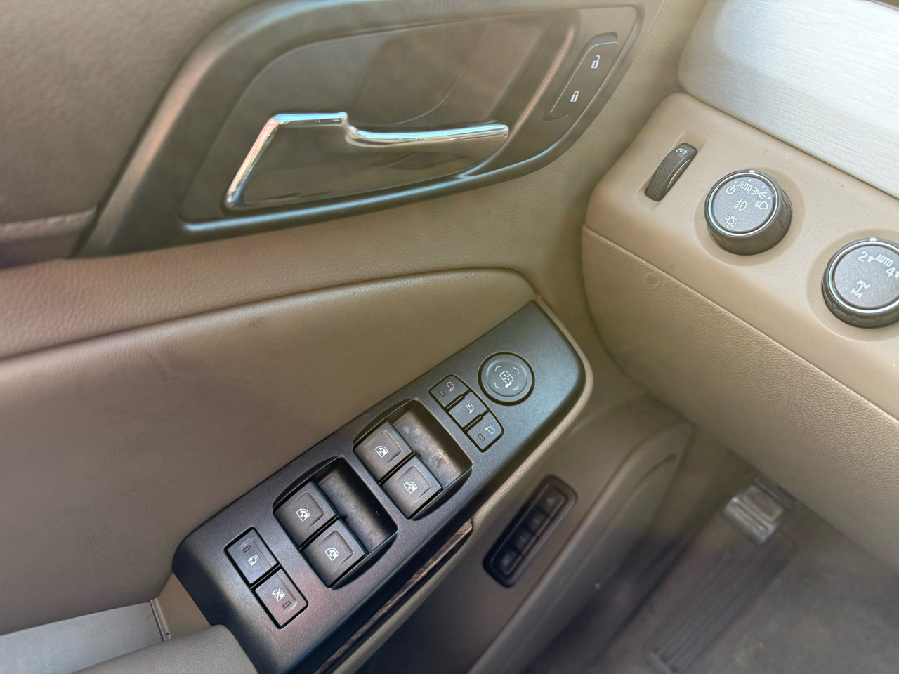 GMC Yukon SLT 4WD 2017