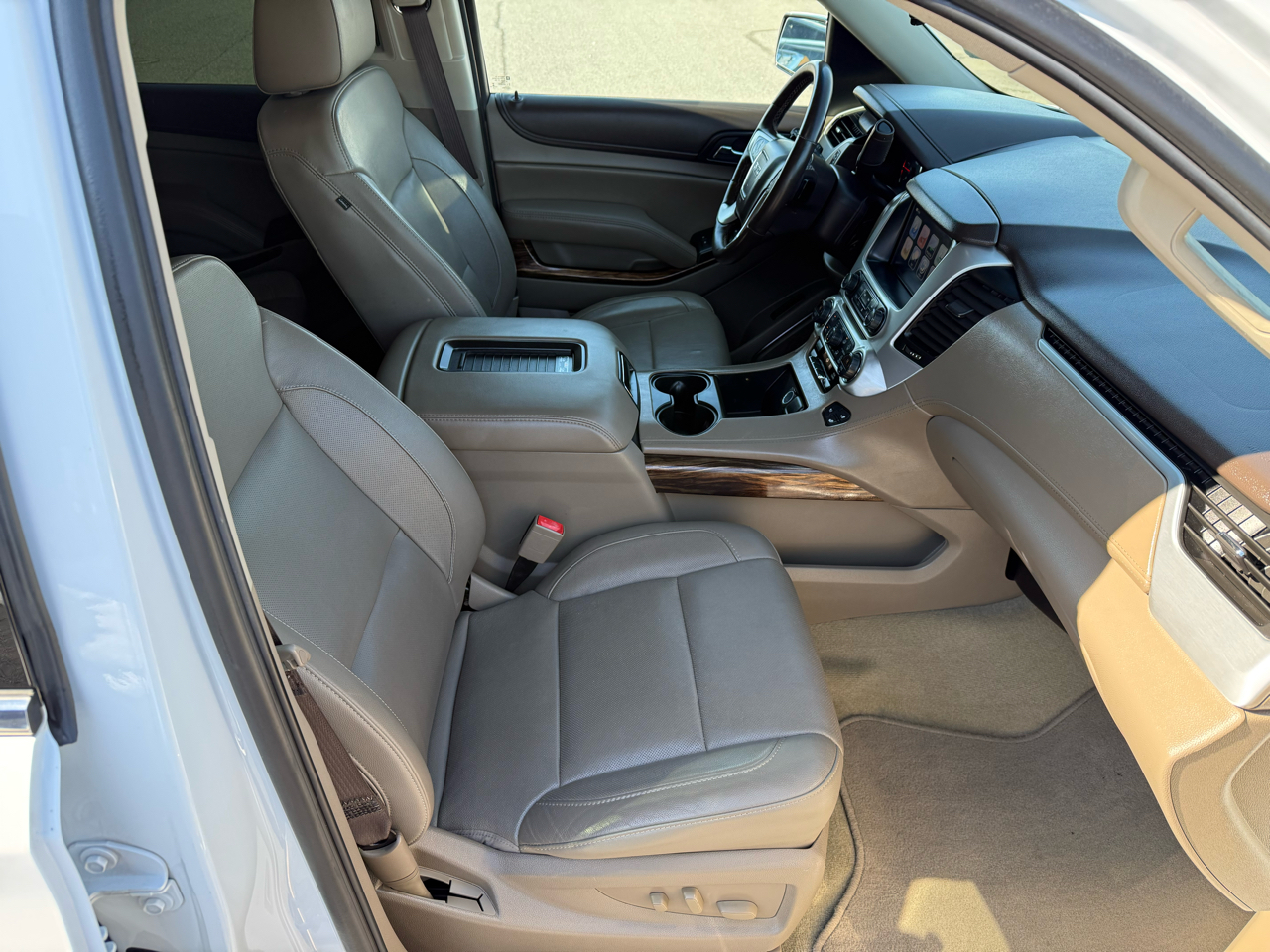 GMC Yukon SLT 4WD 2017