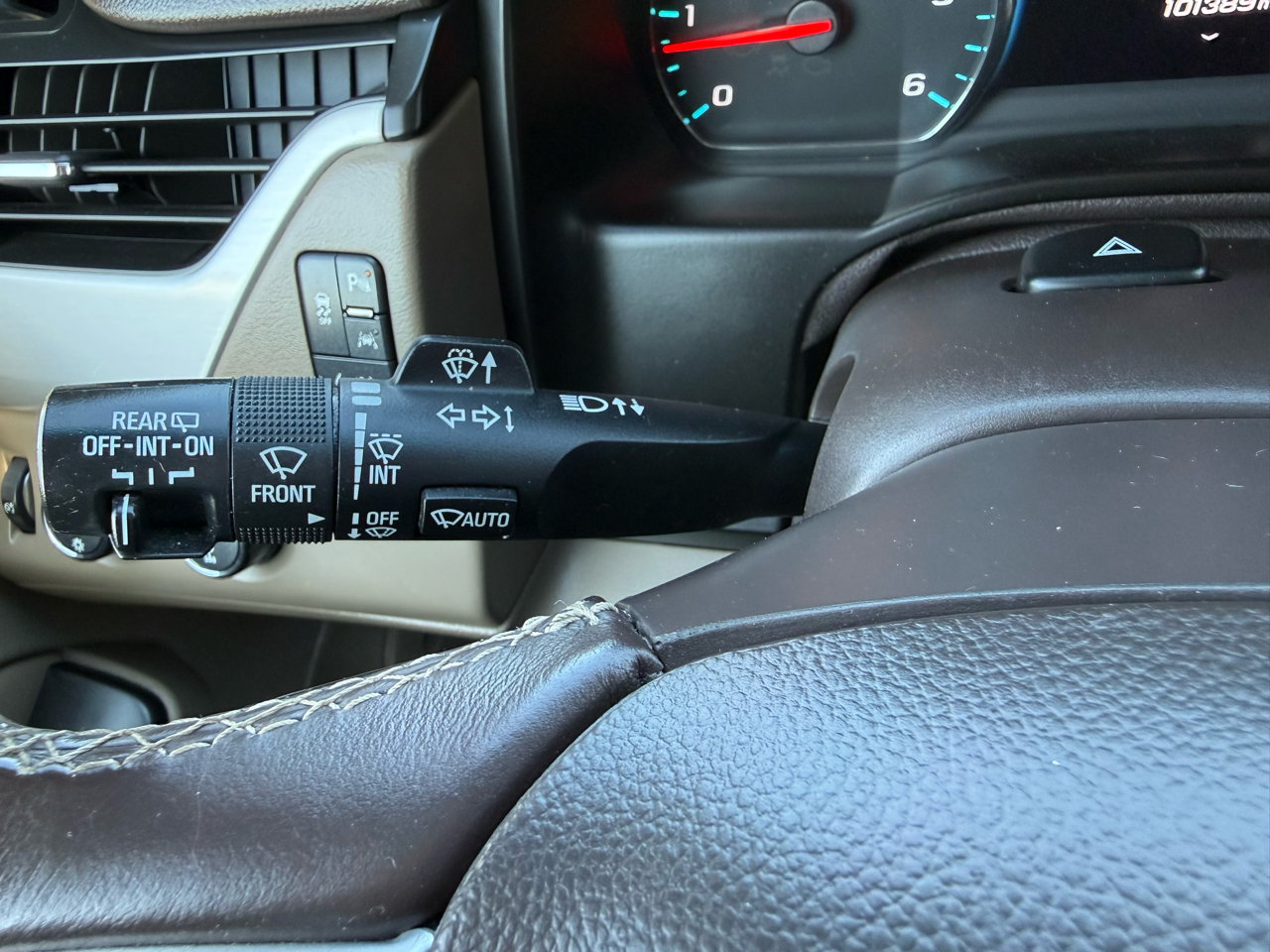 GMC Yukon SLT 4WD 2017