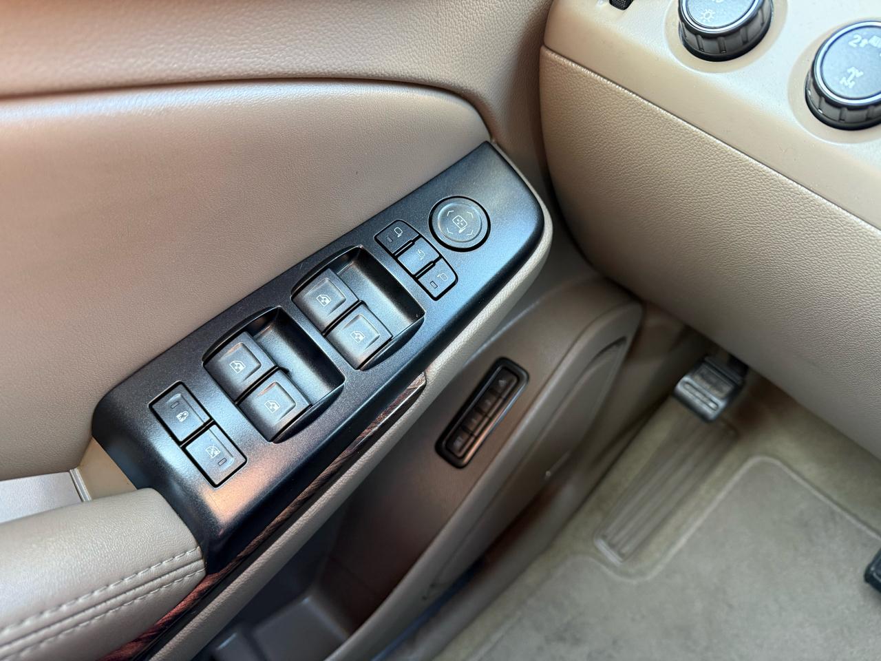 GMC Yukon SLT 4WD 2017