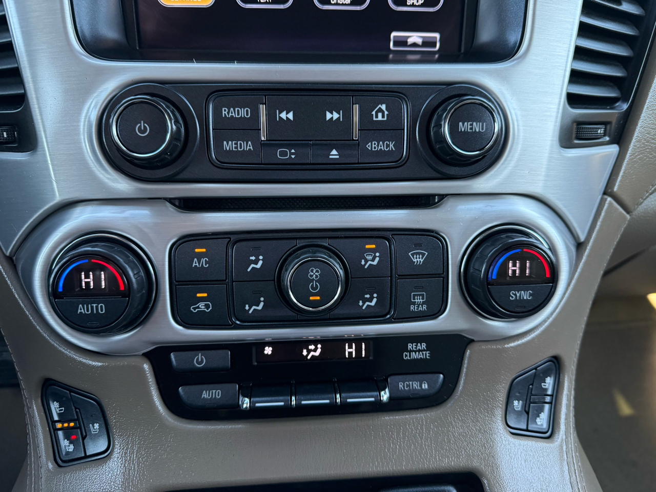 GMC Yukon SLT 4WD 2017