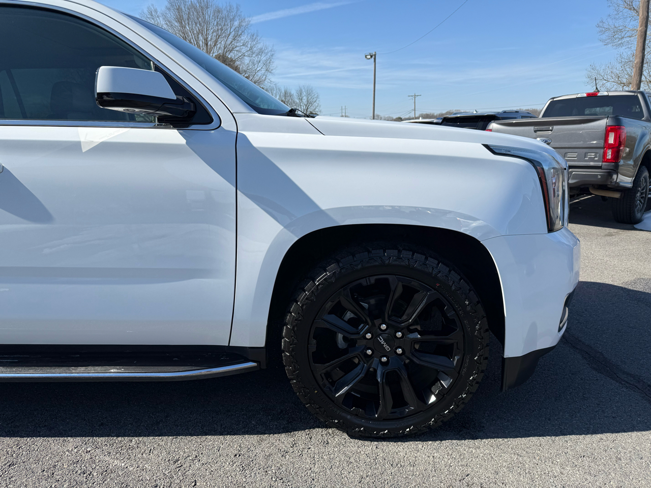 GMC Yukon SLT 4WD 2017