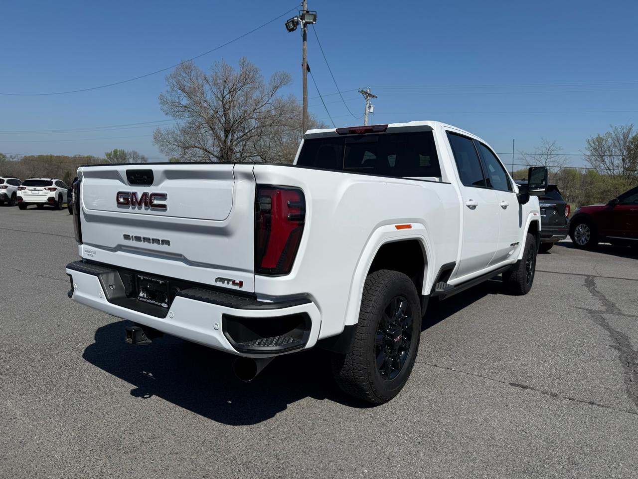 GMC Sierra 2500HD AT4 Crew Cab 4WD 2024