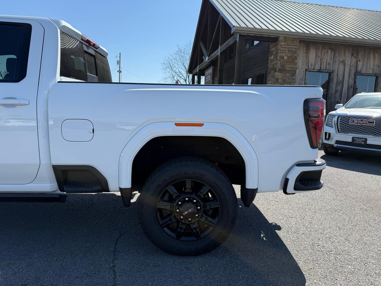 GMC Sierra 2500HD AT4 Crew Cab 4WD 2024