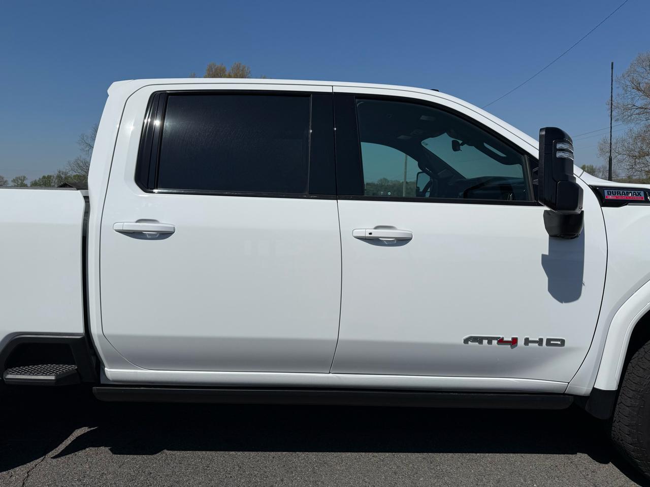 GMC Sierra 2500HD AT4 Crew Cab 4WD 2024