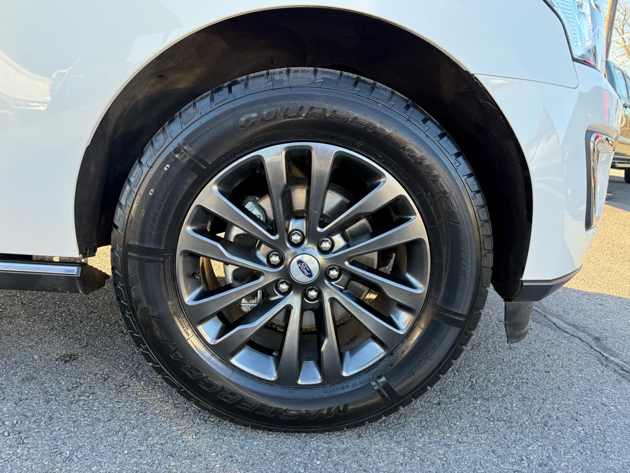 Ford Expedition Limited 2WD 2021