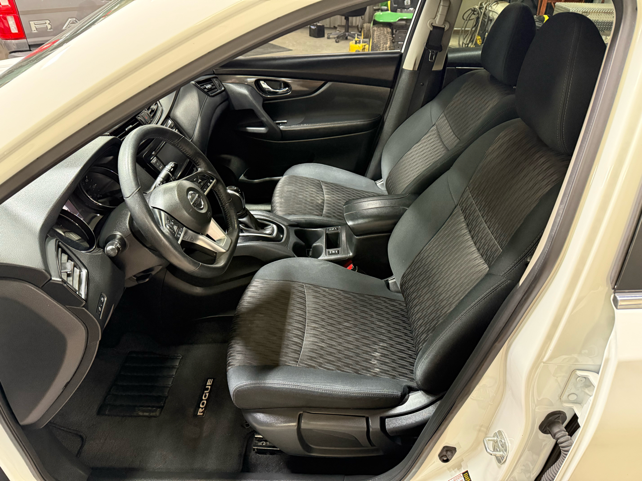 Nissan Rogue SV 2WD 2019