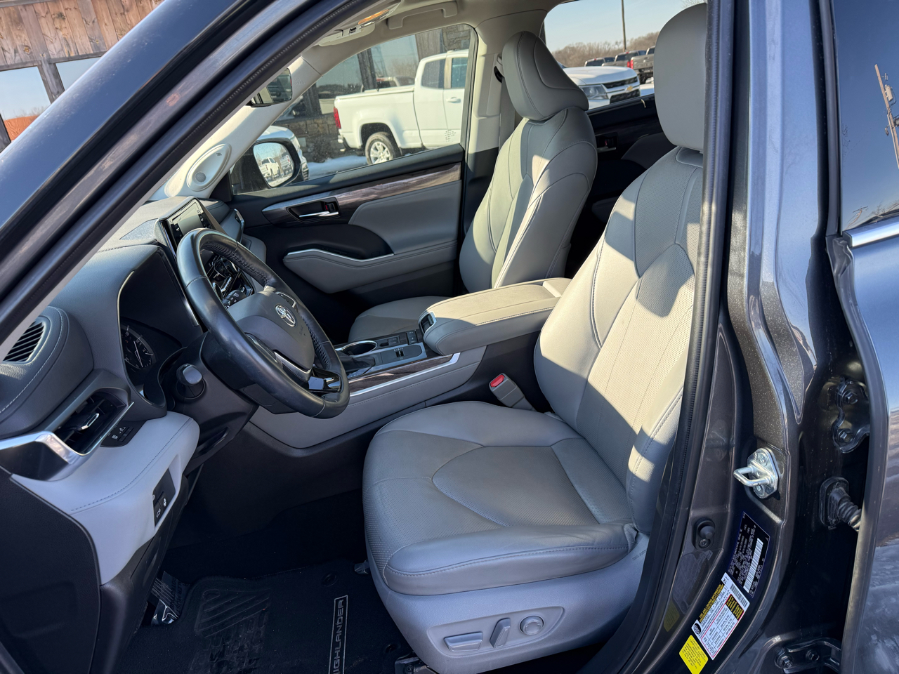 Toyota Highlander Limited 2021